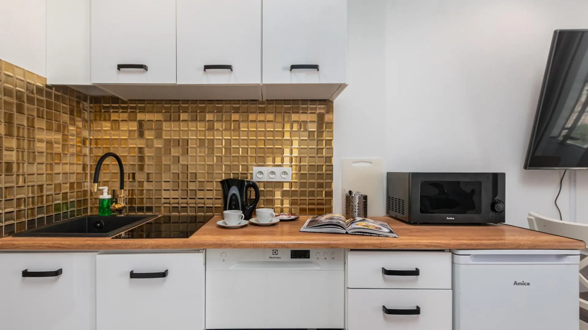 Apartment Kasprzaka 29 E-J By Homeprime Warsaw Poland