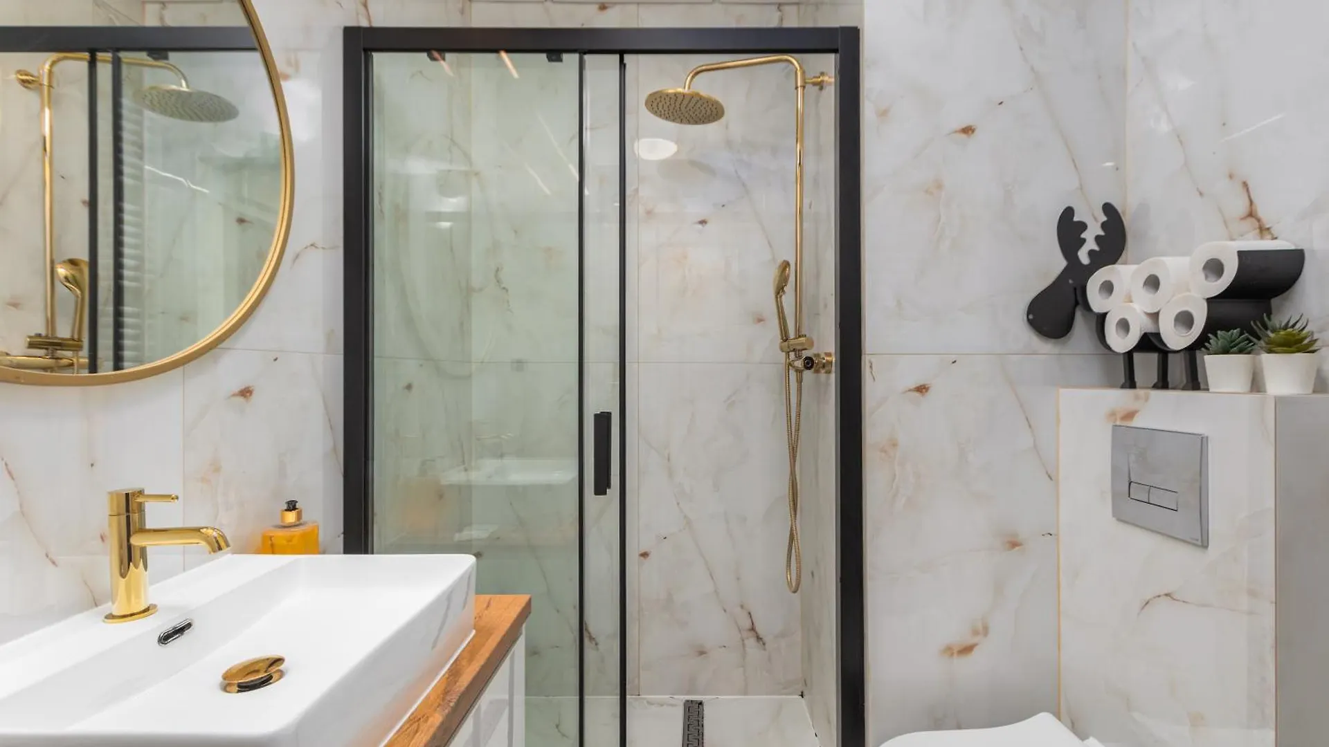 Apartment Kasprzaka 29 E-J By Homeprime Warsaw Poland