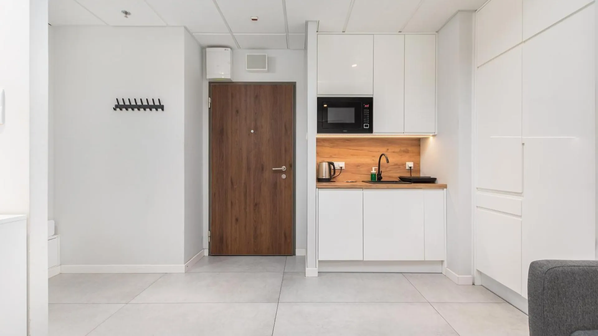 Kasprzaka 29 E-J By Homeprime Warsaw Apartment