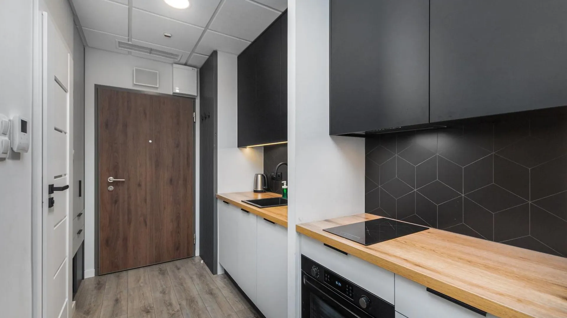 Kasprzaka 29 E-J By Homeprime Warsaw Apartment